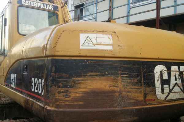 广西出售转让二手12000小时2006年卡特彼勒320C挖掘机