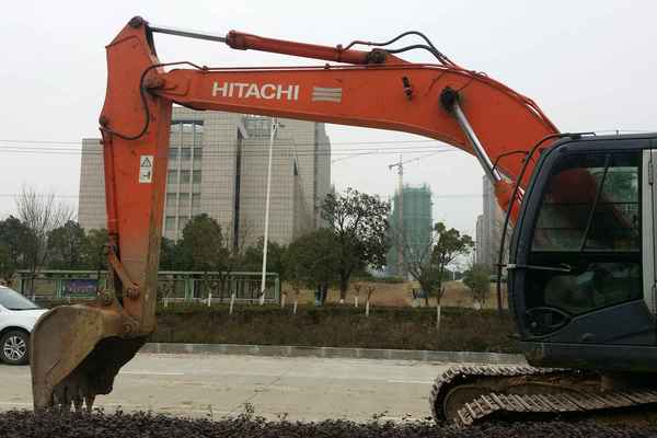 安徽出售转让二手13500小时2007年日立ZX200挖掘机