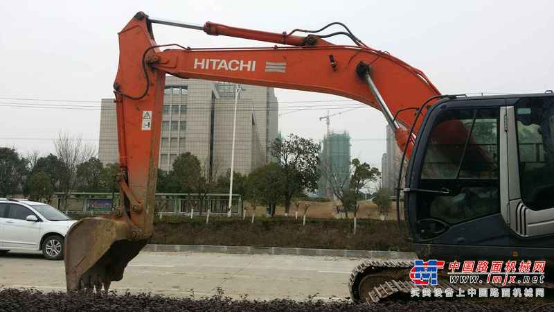 安徽出售转让二手13500小时2007年日立ZX200挖掘机