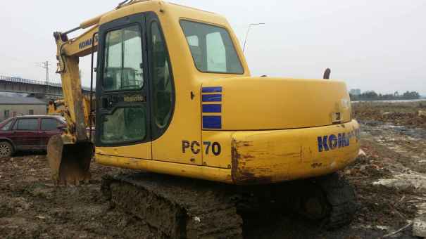 广西出售转让二手7000小时2014年小松PC60挖掘机