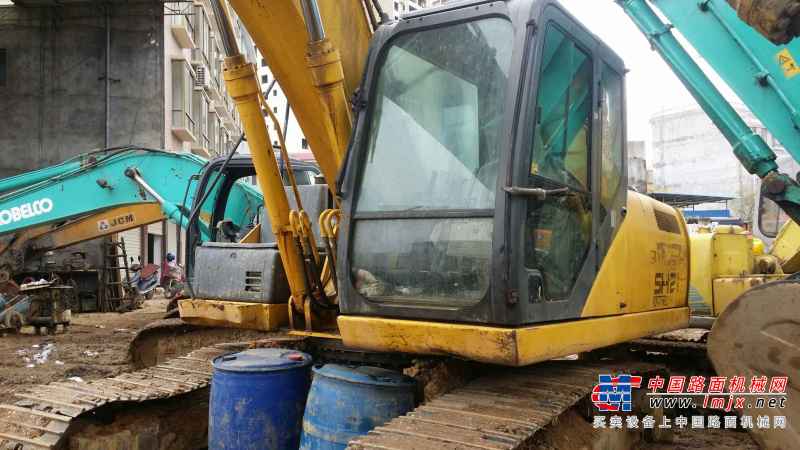 广西出售转让二手7800小时2010年住友SH210挖掘机
