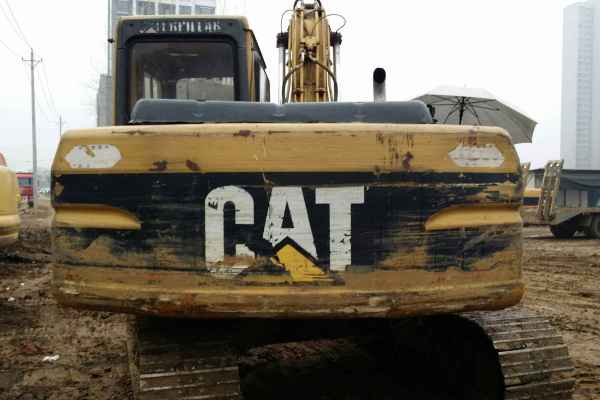 湖北出售转让二手8000小时2003年卡特彼勒312挖掘机
