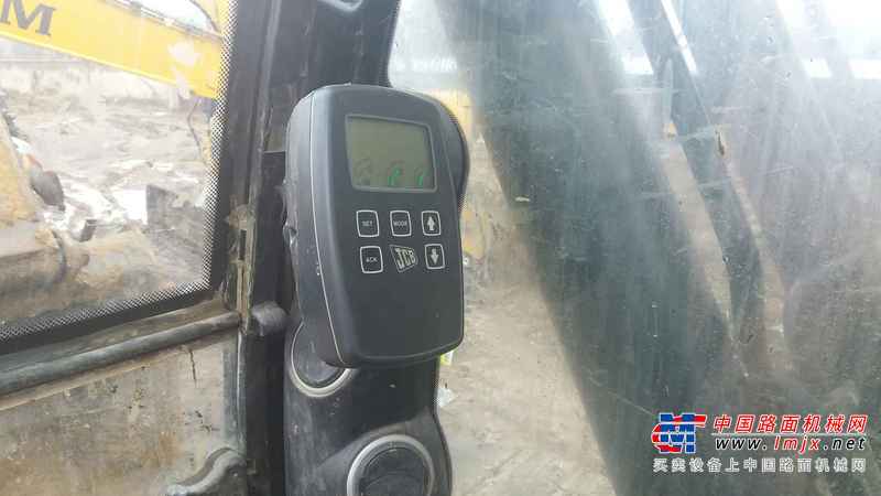 山东出售转让二手6800小时2011年JCBJS220LC挖掘机
