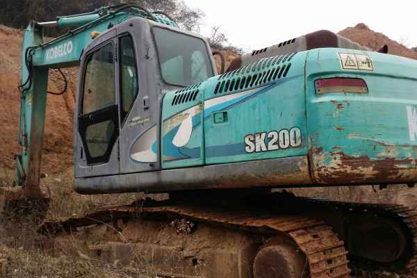 湖北出售转让二手8000小时2007年神钢SK200挖掘机