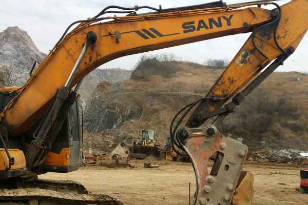 安徽出售转让二手12000小时2010年三一重工SY215C8挖掘机