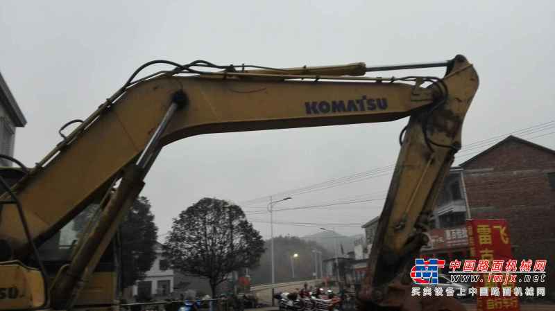 湖南出售转让二手12000小时2010年小松PC240挖掘机