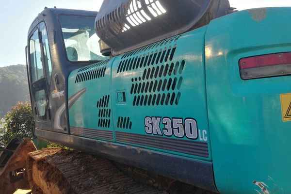云南出售转让二手6404小时2010年神钢SK350LC挖掘机