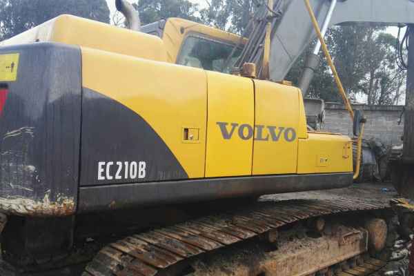 云南出售转让二手5980小时2013年沃尔沃EC210B挖掘机