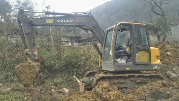 贵州出售转让二手3957小时2014年沃尔沃EC80D挖掘机