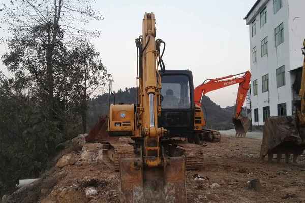 贵州出售转让二手16000小时2007年柳工CLG908C挖掘机