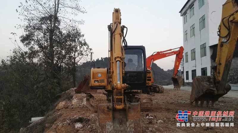 贵州出售转让二手16000小时2007年柳工CLG908C挖掘机