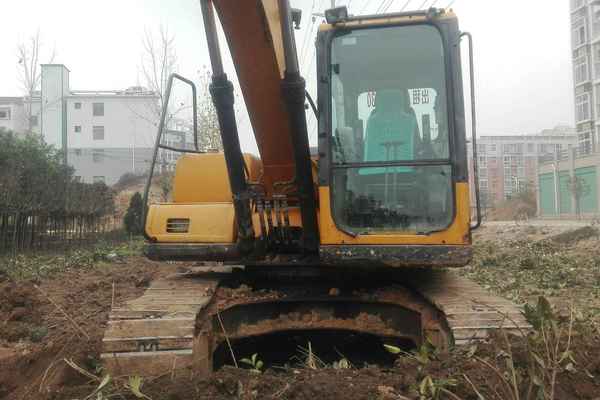 陕西出售转让二手8000小时2010年三一重工SY135C挖掘机