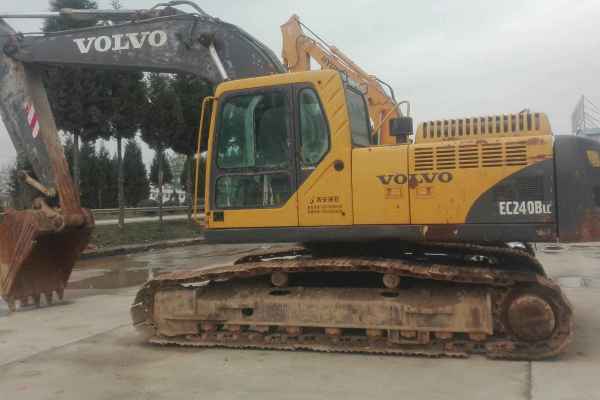 陕西出售转让二手11000小时2009年沃尔沃EC240B挖掘机