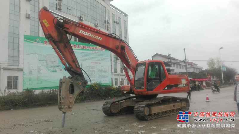 陕西出售转让二手12000小时2009年斗山DH220LC挖掘机