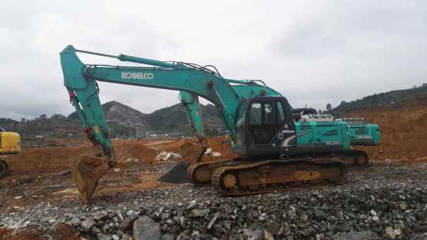 贵州出售转让二手8538小时2010年神钢SK260LC挖掘机
