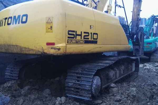 贵州出售转让二手2100小时2014年住友SH210挖掘机