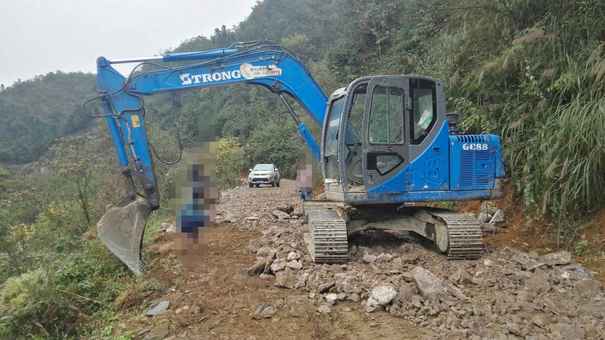 贵州出售转让二手4838小时2013年山重建机GC88挖掘机