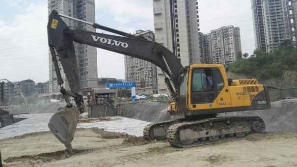 贵州出售转让二手7453小时2011年沃尔沃EC210B挖掘机