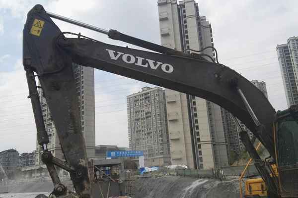 贵州出售转让二手7453小时2011年沃尔沃EC210B挖掘机