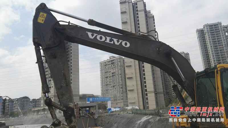贵州出售转让二手7453小时2011年沃尔沃EC210B挖掘机