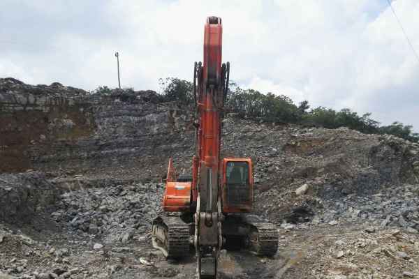 贵州出售转让二手11075小时2011年斗山DH370LC挖掘机