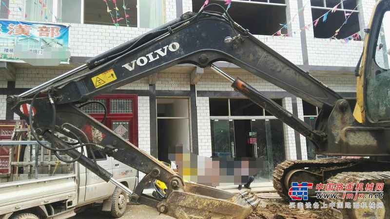 贵州出售转让二手10639小时2006年沃尔沃EC55B挖掘机