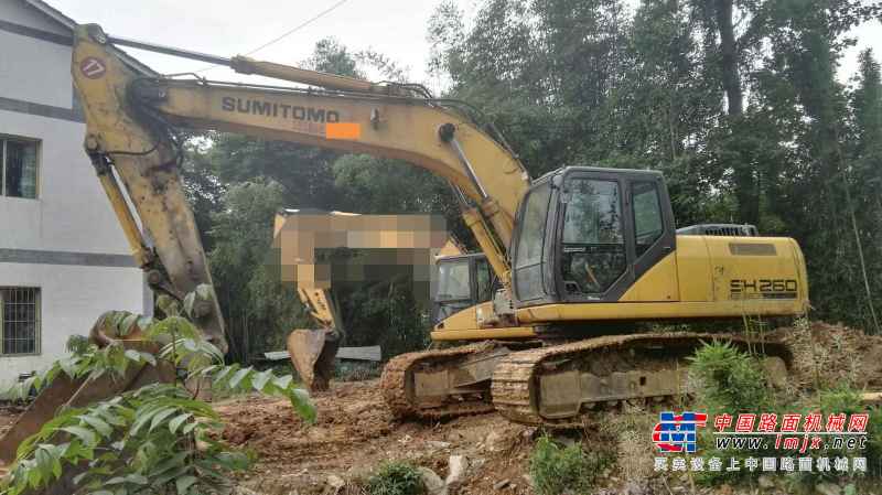 贵州出售转让二手8691小时2011年住友SH240挖掘机