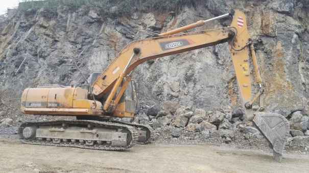 贵州出售转让二手5359小时2012年福田雷沃FR225E挖掘机