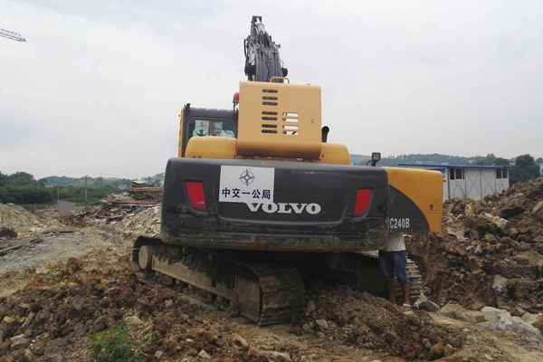 贵州出售转让二手8150小时2012年沃尔沃EC210B挖掘机