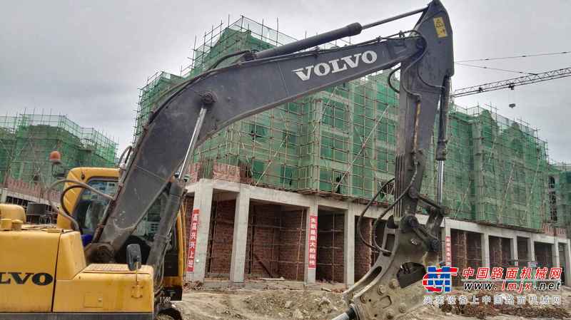 贵州出售转让二手8150小时2012年沃尔沃EC210B挖掘机