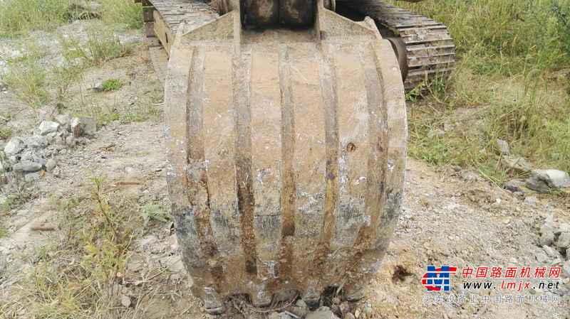 贵州出售转让二手17646小时2005年小松PC60挖掘机