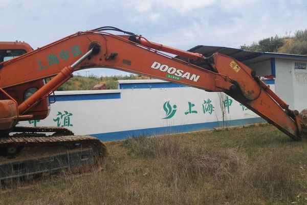 贵州出售转让二手21000小时2004年大宇DH220LC挖掘机