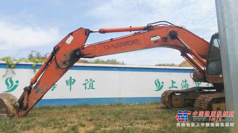 贵州出售转让二手22000小时2003年大宇DH220LC挖掘机