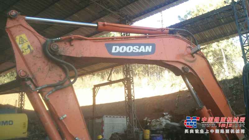 云南出售转让二手10000小时2010年斗山DH60挖掘机