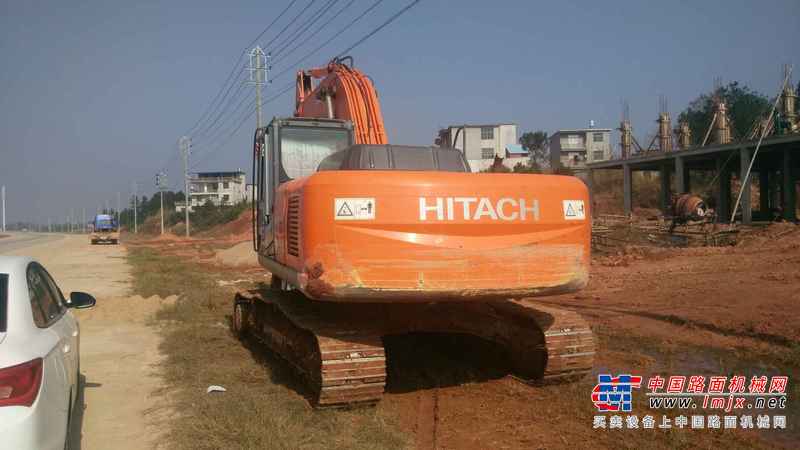 江西出售转让二手7900小时2010年日立ZX240挖掘机
