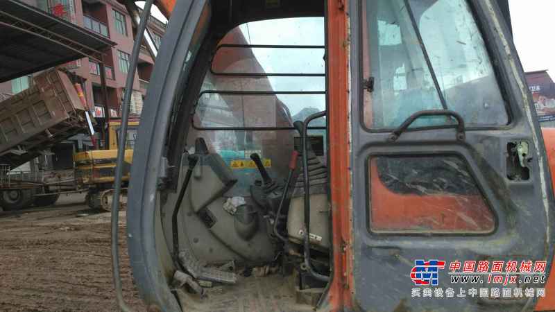 江西出售转让二手6800小时2011年日立ZX70挖掘机