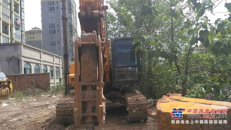 江西出售转让二手7800小时2008年现代R225挖掘机