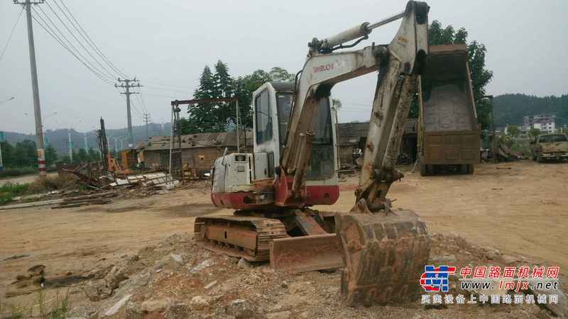 江西出售转让二手7800小时2010年竹内TB150C挖掘机