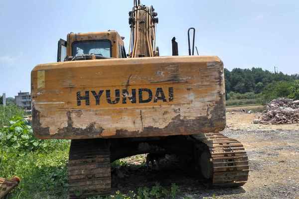 江西出售转让二手9999小时2006年现代R215挖掘机