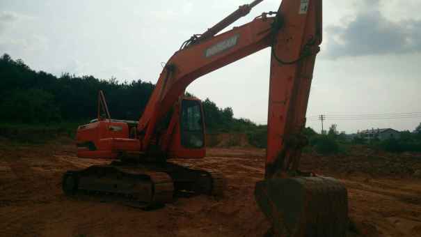 江西出售转让二手8315小时2008年斗山DH215挖掘机