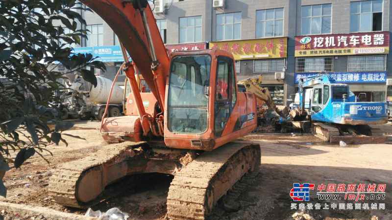 湖南出售转让二手8137小时2010年斗山DH225挖掘机