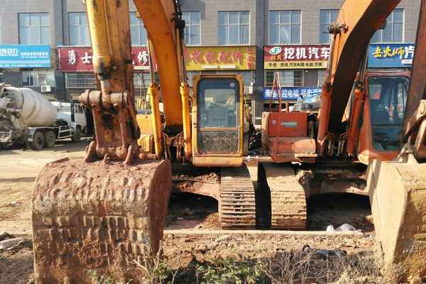 湖南出售转让二手11273小时2010年现代R225LC挖掘机