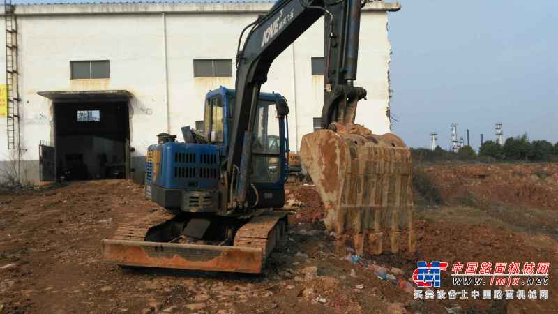 湖南出售转让二手6728小时2010年恒天九五重工JV70挖掘机