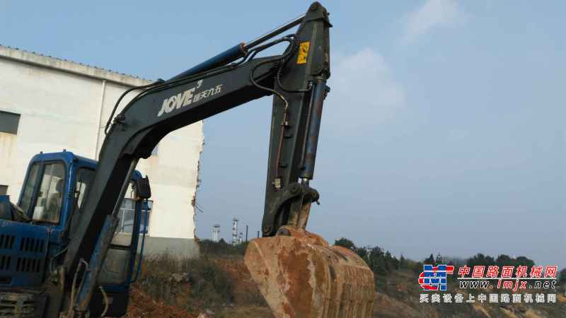 湖南出售转让二手6728小时2010年恒天九五重工JV70挖掘机
