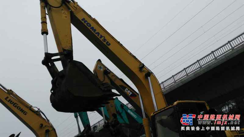 湖南出售转让二手4218小时2012年小松PC220挖掘机