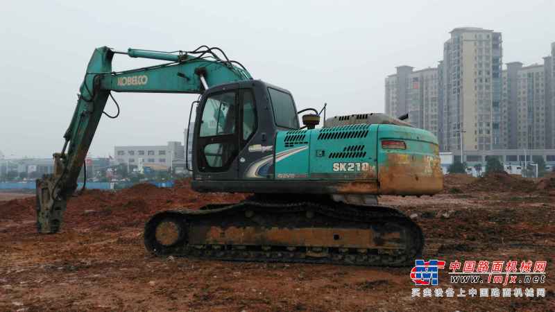 湖南出售转让二手8624小时2010年神钢SK210LC挖掘机