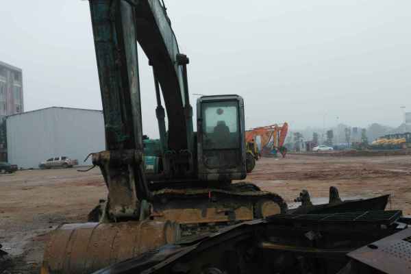 湖南出售转让二手9783小时2007年神钢SK200挖掘机
