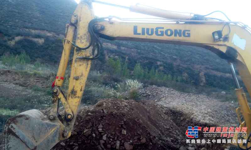 山西出售转让二手3500小时2011年柳工CLG908C挖掘机