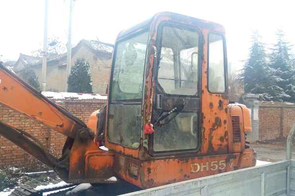 山西出售转让二手8900小时2005年大宇DH55V挖掘机