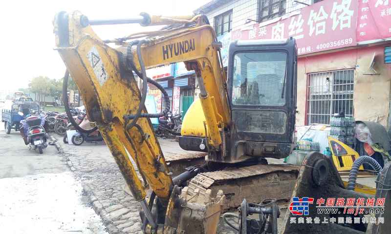 山西出售转让二手9800小时2008年现代R60挖掘机